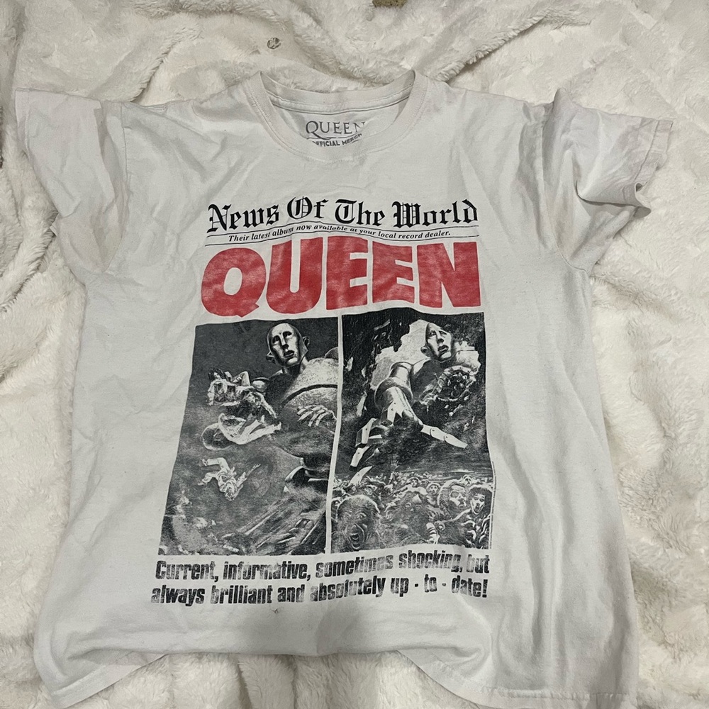 Vintage Looking Queen Merchandise. REAL MERCHANDISE.